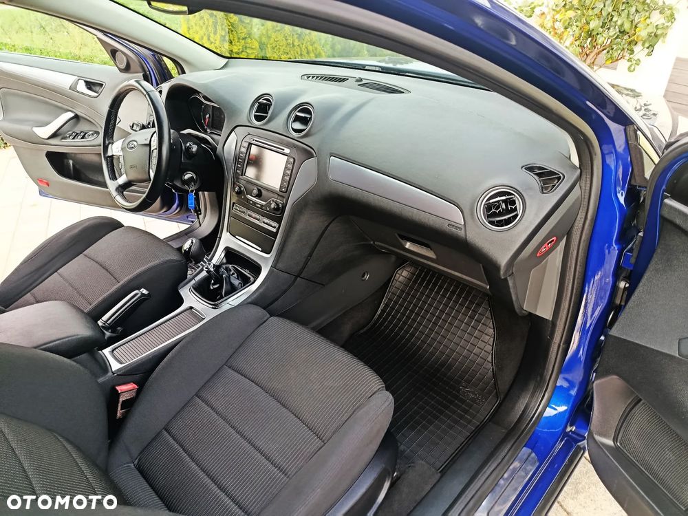 Ford Mondeo 2.0 TDCi Titanium - 27