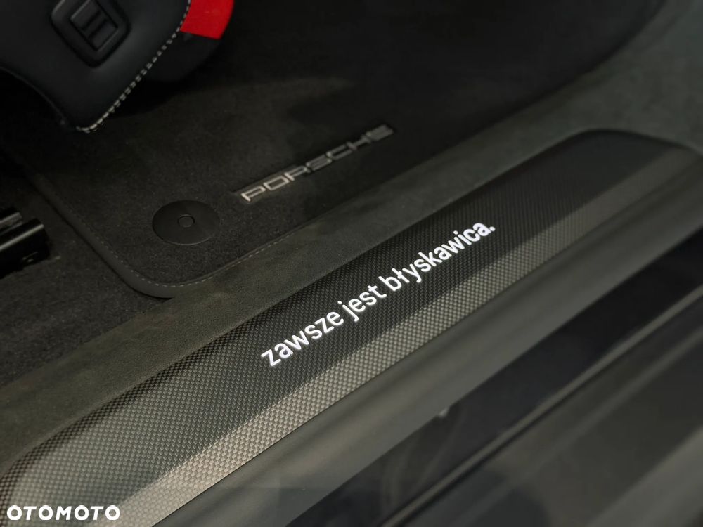 Porsche Taycan 105kWh Turbo GT - 19