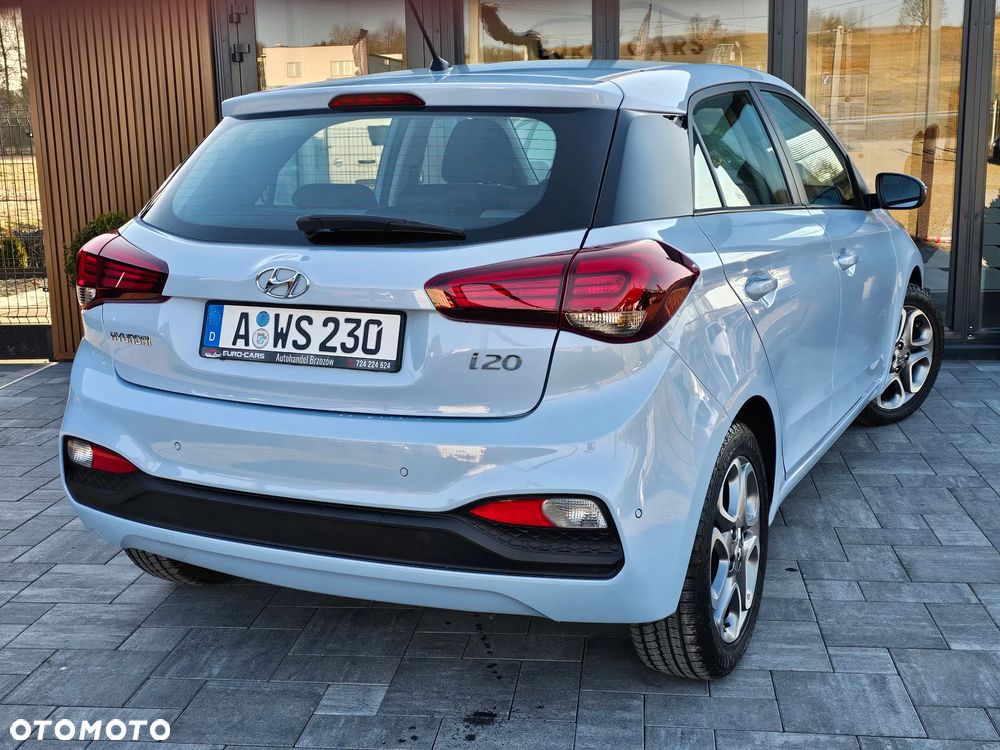Hyundai i20 blue 1.2 Trend - 27