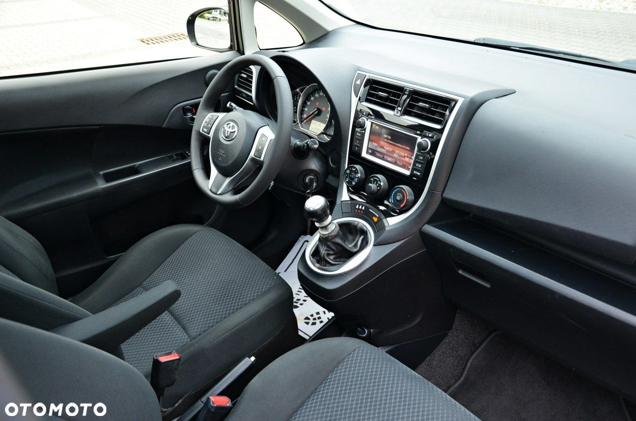 Toyota Verso S 1.33 Premium - 37