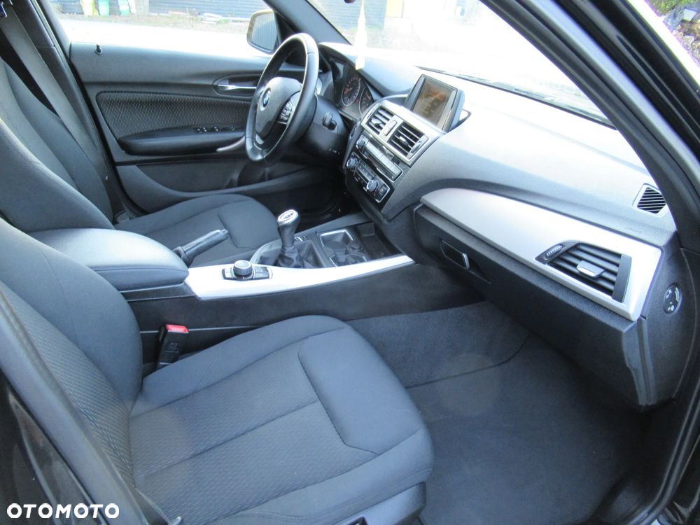 BMW Seria 1 118i Edition M Sport Shadow - 24