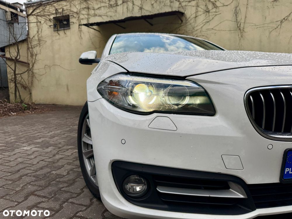 BMW Seria 5 520d xDrive Luxury Line - 7