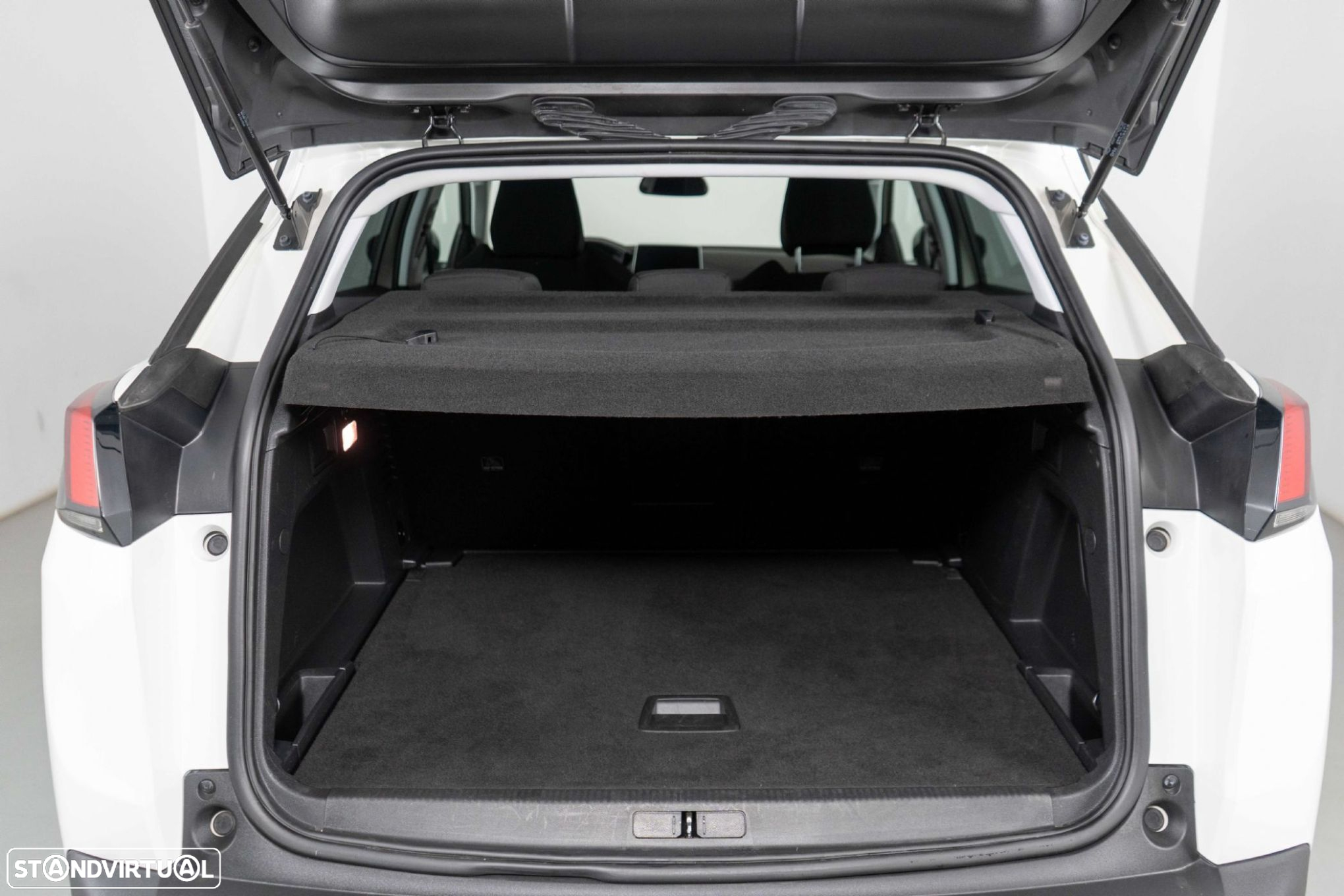 Peugeot 3008 1.2 PureTech Active - 11