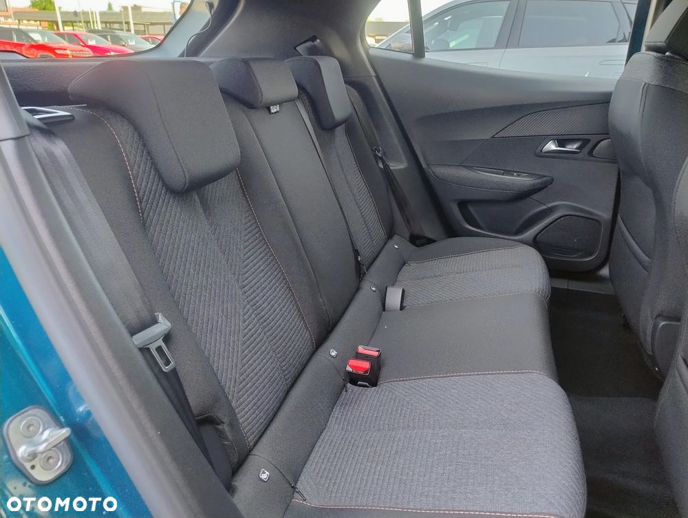 Peugeot 2008 PureTech mHEV Edition e-DCS6 - 29