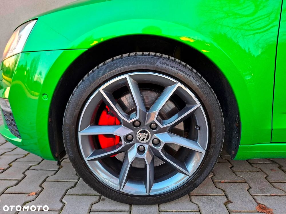 Skoda Octavia 2.0 TDI DSG RS - 15