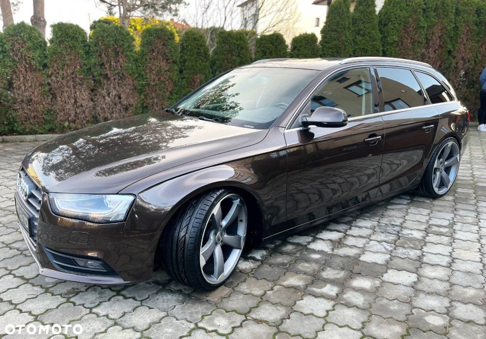Audi A4 Avant - 13