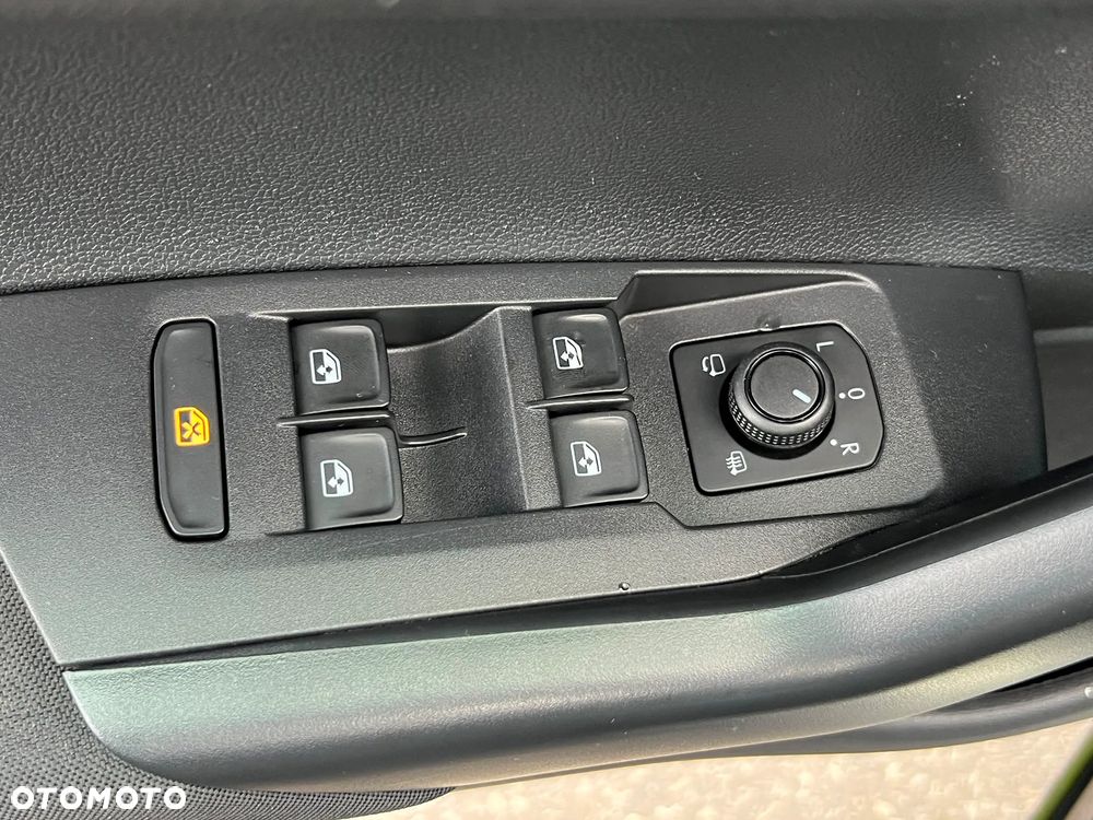 Volkswagen Polo 1.0 IQ.DRIVE - 28