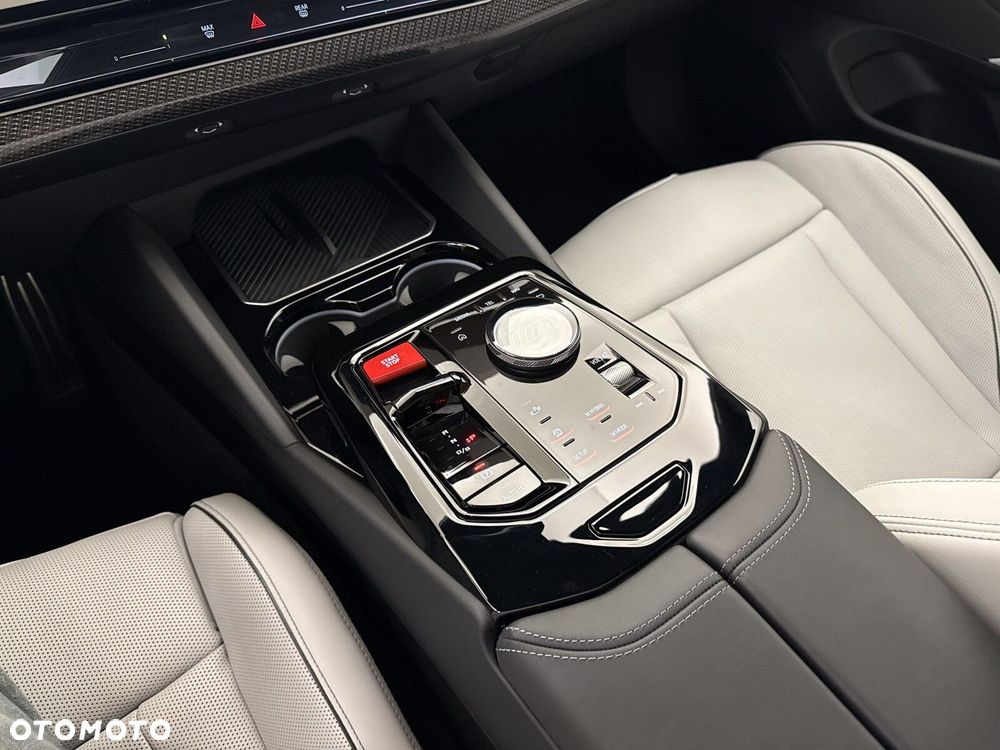 BMW M5 - 16