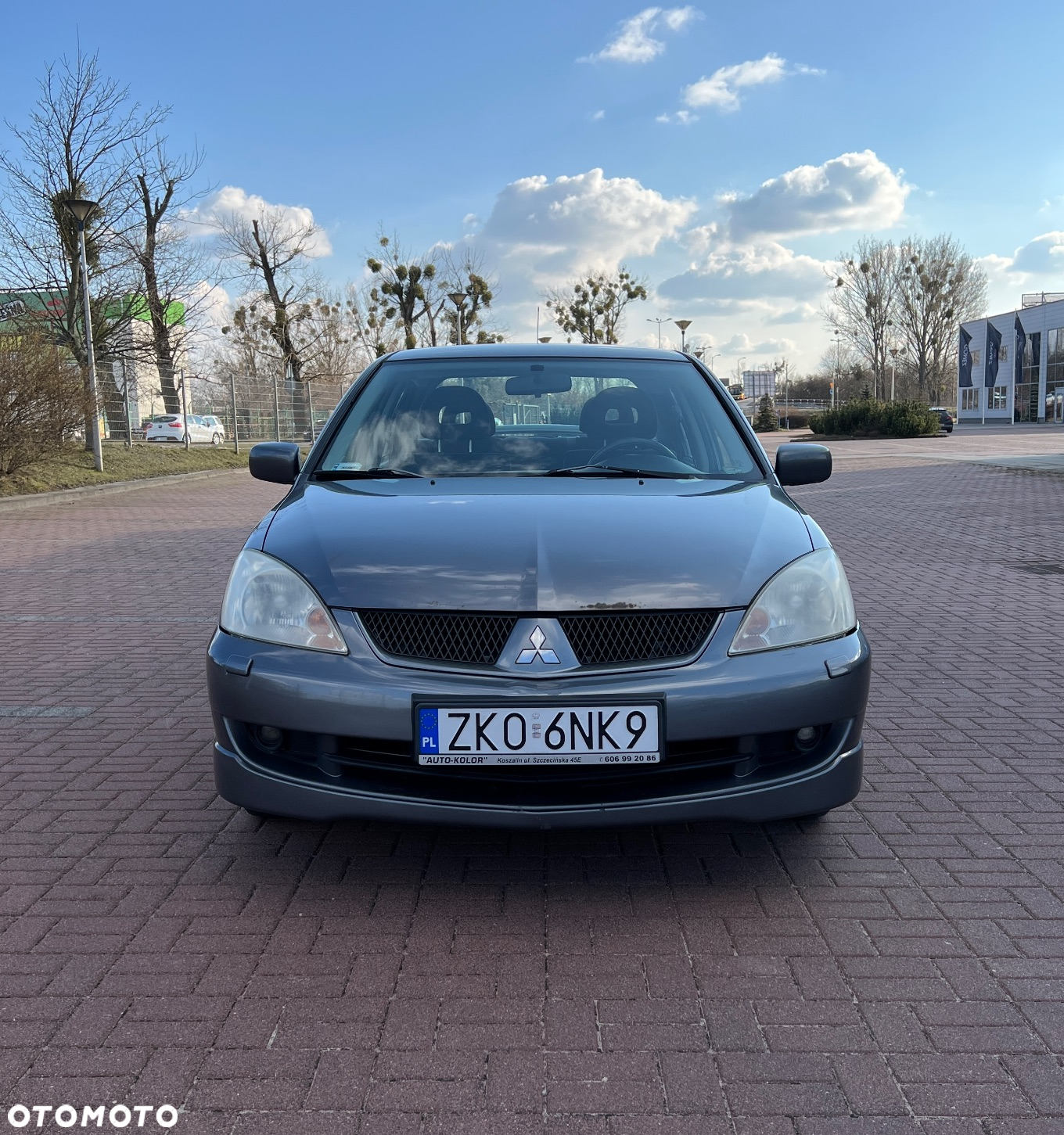 Mitsubishi Lancer 1.6 Invite - 2