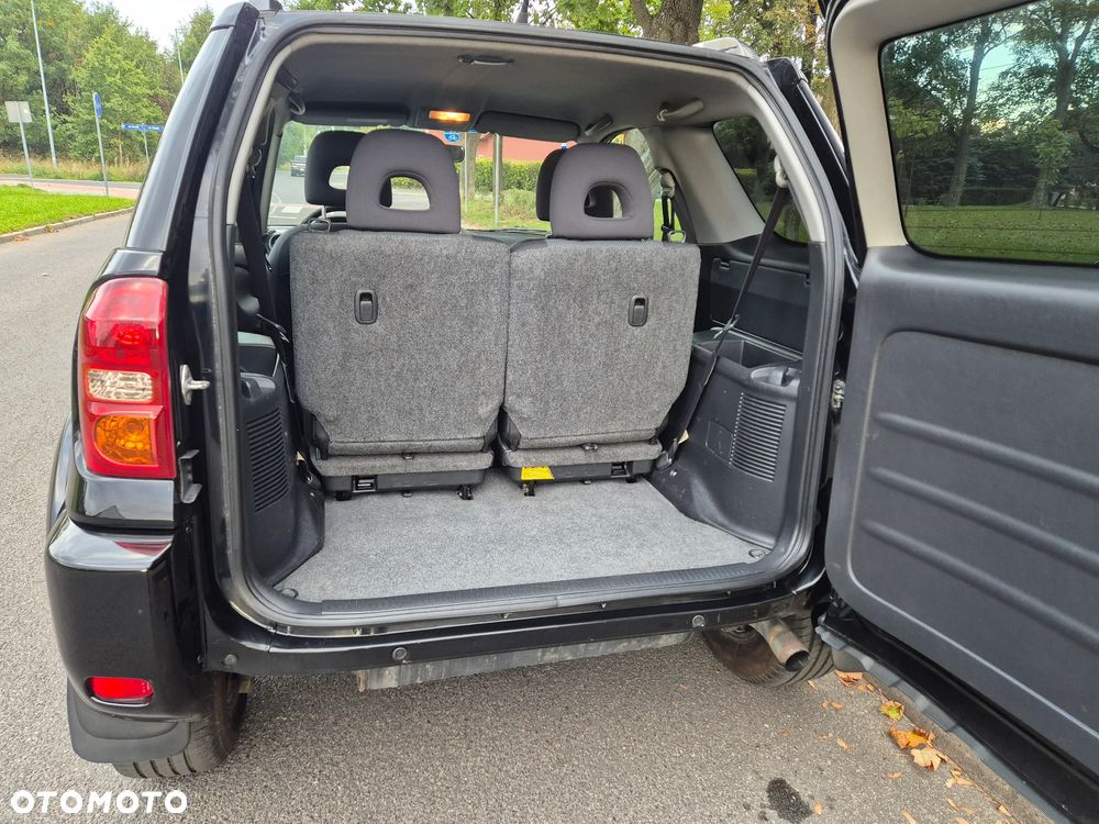Toyota RAV4 - 18