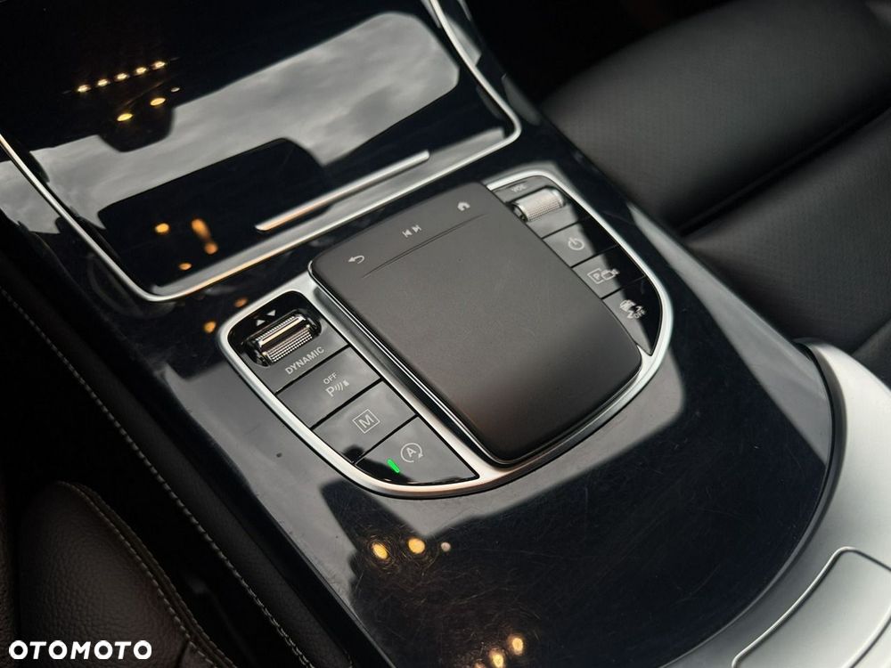 Mercedes-Benz GLC 200 4Matic 9G-TRONIC - 25