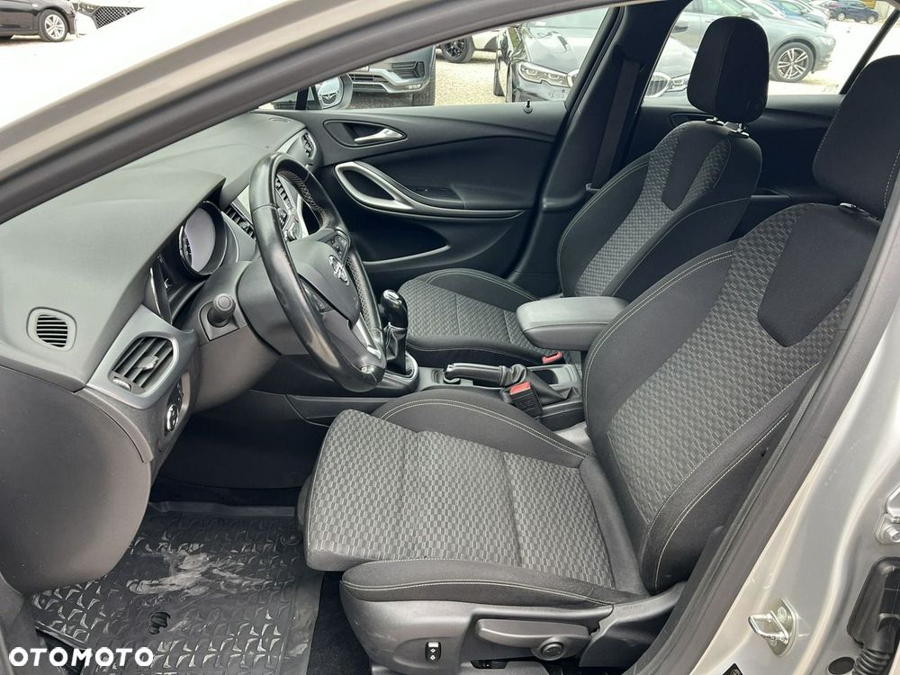 Opel Astra - 10