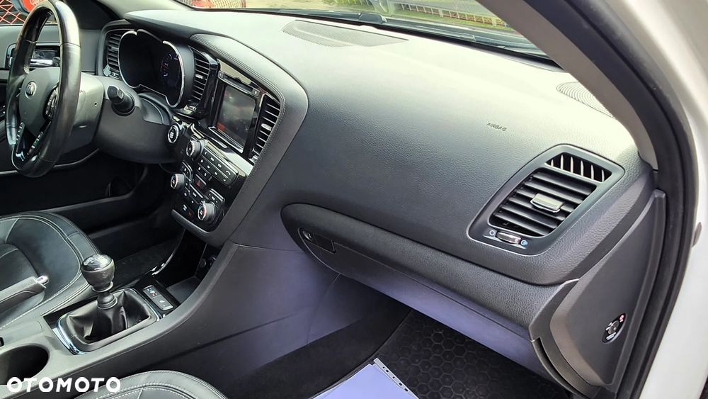 Kia Optima 1.7 CRDI Attract - 21