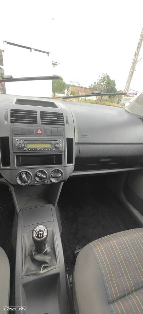 VW Polo 1.4 TDi Trendline AC - 8
