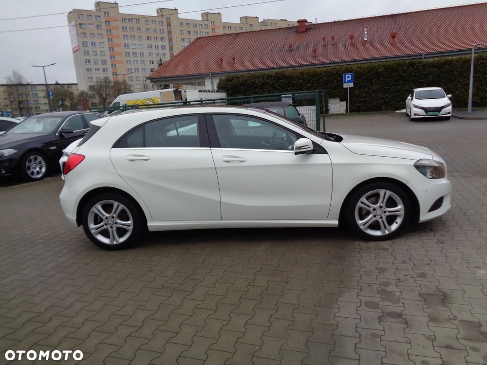 Mercedes-Benz Klasa A 180 7G-DCT Activity Edition - 2