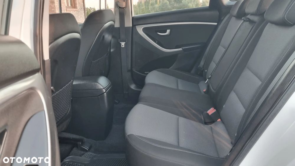 Hyundai i30 blue 1.6 GDI Style - 25