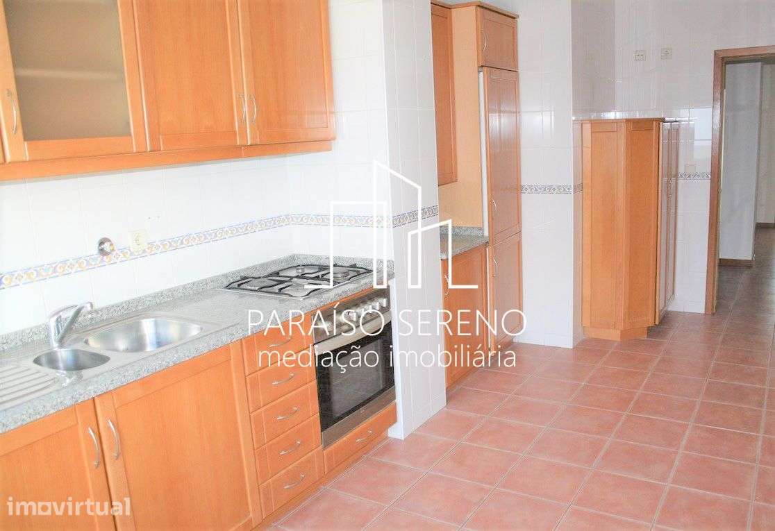 Arrendamento Apartamento T2 Lourosa - Grande imagem: 2/13