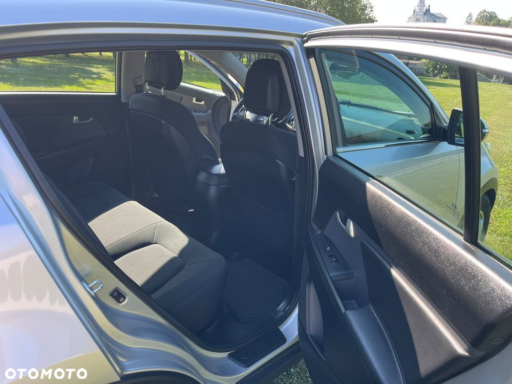 Kia Sportage 1.6 GDI 2WD Dream-Team Edition - 25