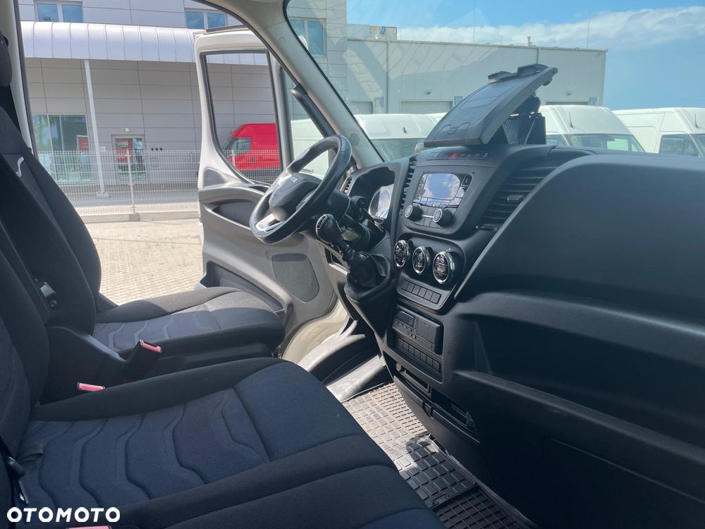 Iveco 70C18 Plandeka 8EP Burto-firanka  Winda  1500KG !!! - 18
