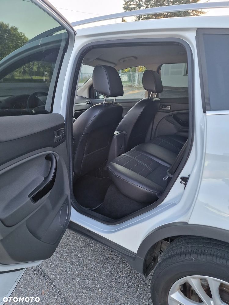 Ford Kuga 2.0 TDCi Titanium - 15