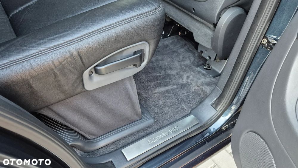 Mercedes-Benz ML - 24