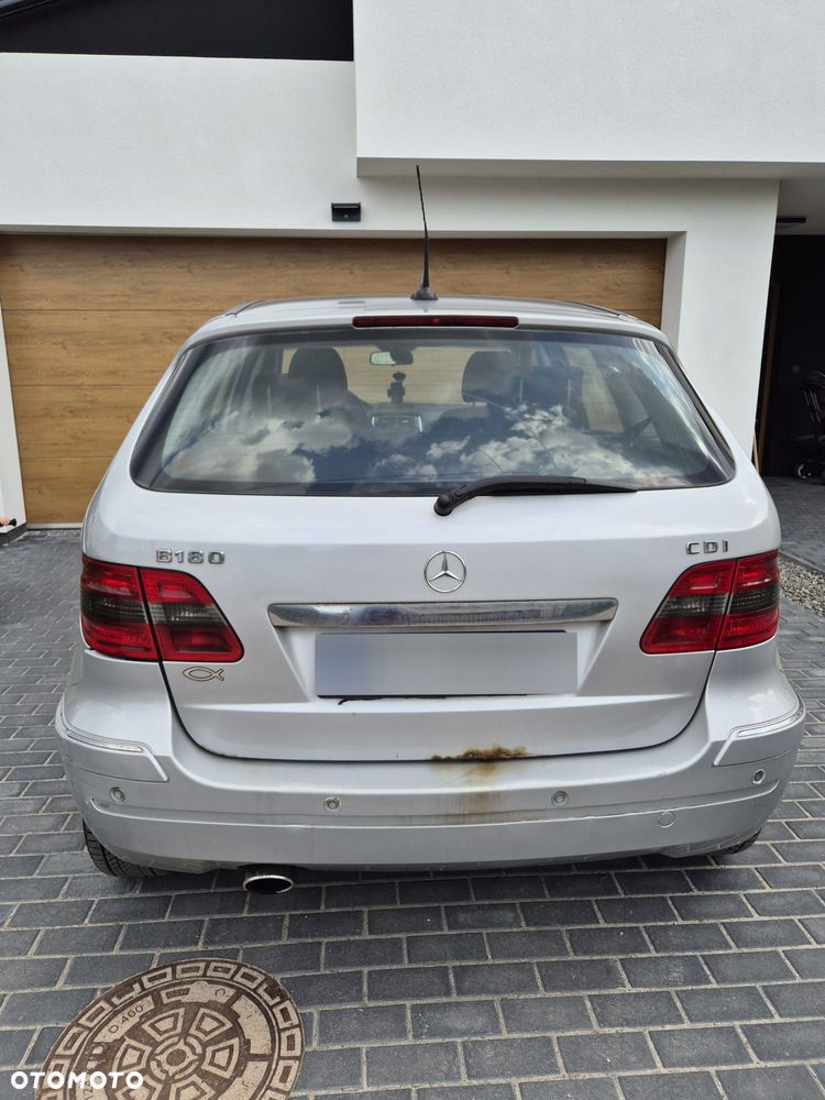 Mercedes-Benz Klasa B 180 CDI - 6