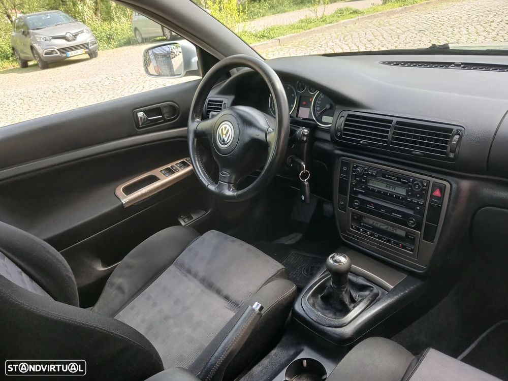 VW Passat 1.9 TDi Trendline - 21