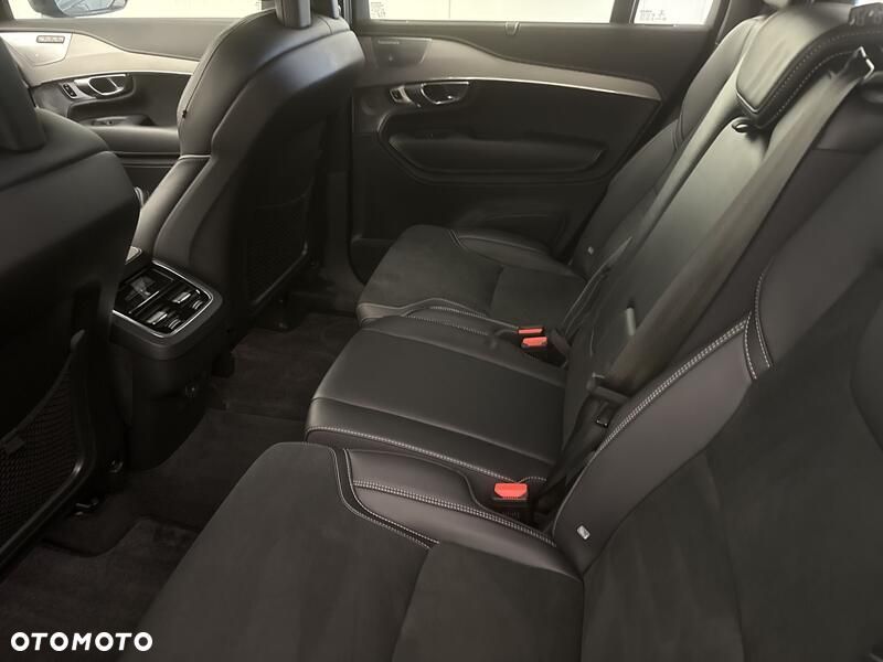 Volvo XC 90 B5 D AWD R-Design 7os - 22