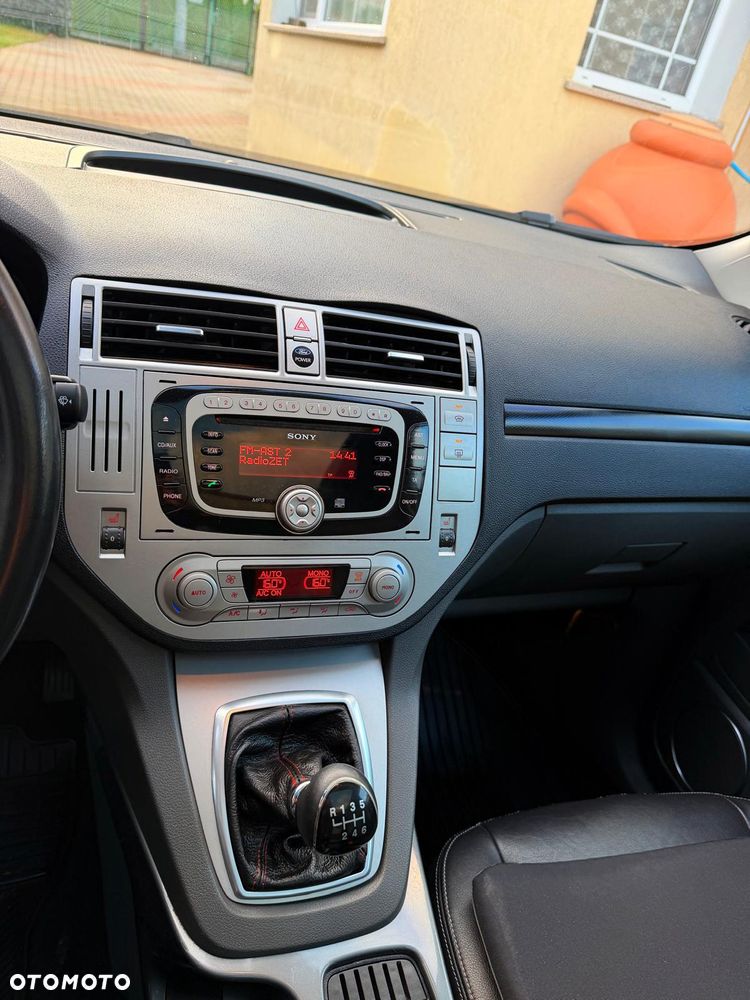 Ford Kuga 2.0 TDCi Titanium FWD - 6