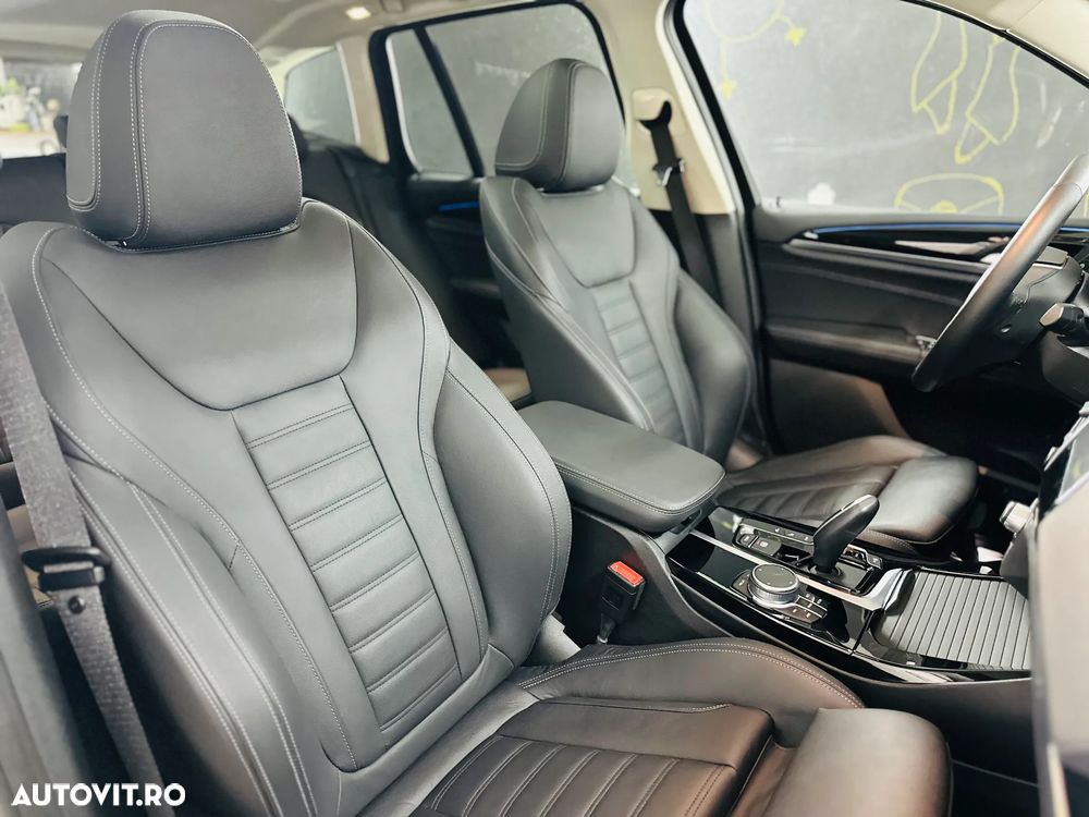 BMW X3 xDrive30e AT PHEV - 11