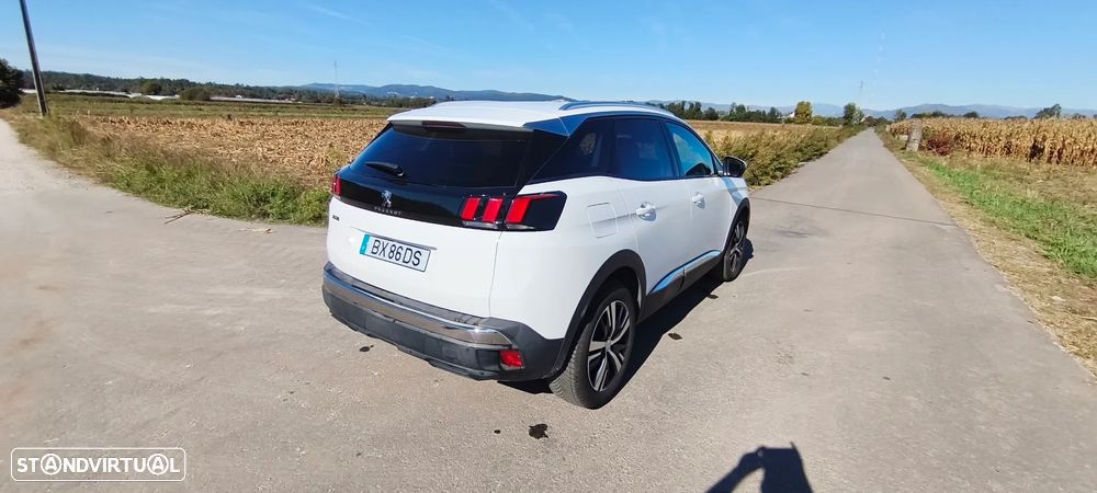 Peugeot 3008 1.5 BlueHDi Allure - 4