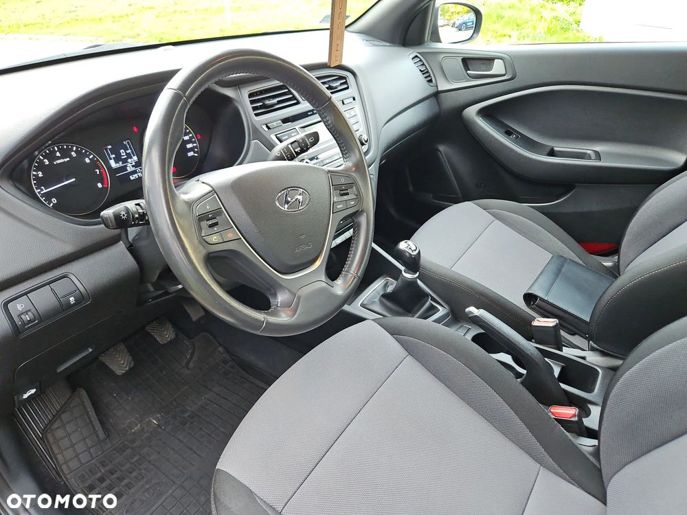 Hyundai i20 1.2 Fresh - 9