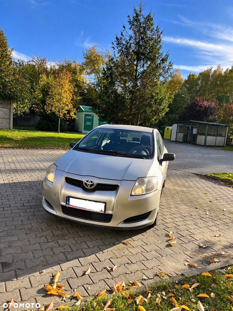 Toyota Auris - 1