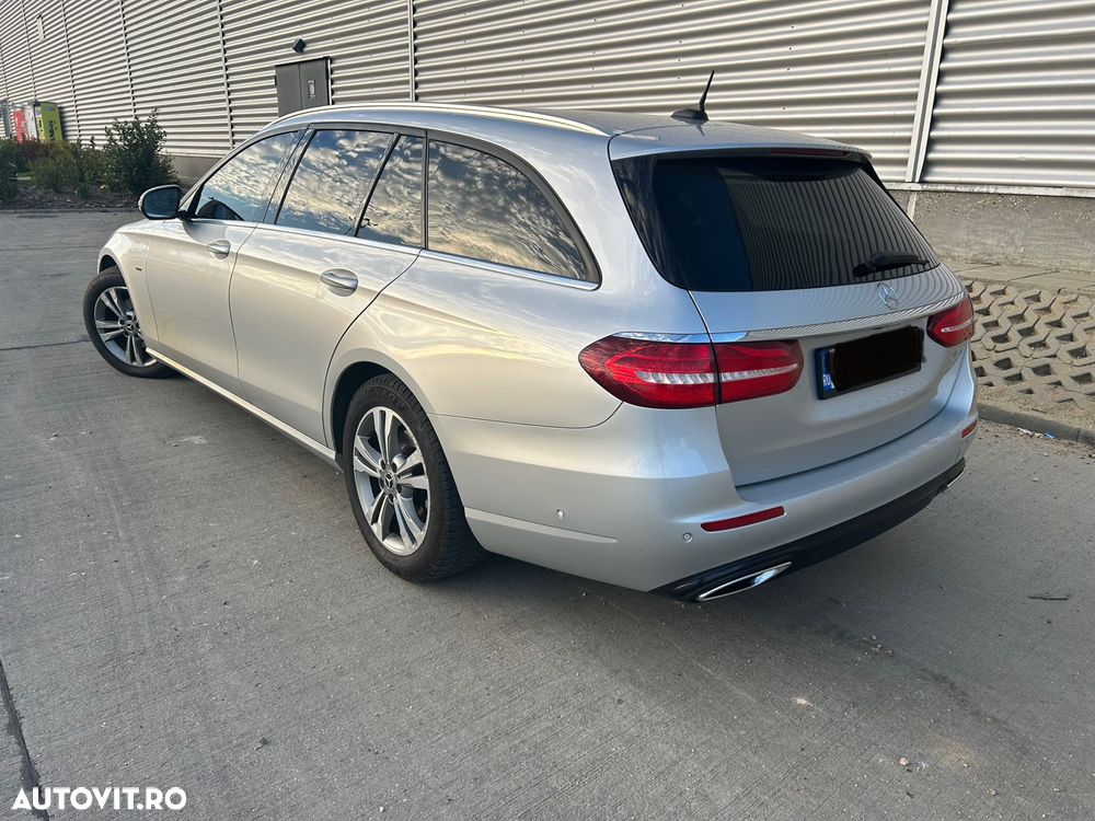 Mercedes-Benz E 200 d T-Modell Aut - 2