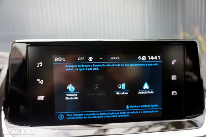 Peugeot 208 1.2 PureTech Allure - 18