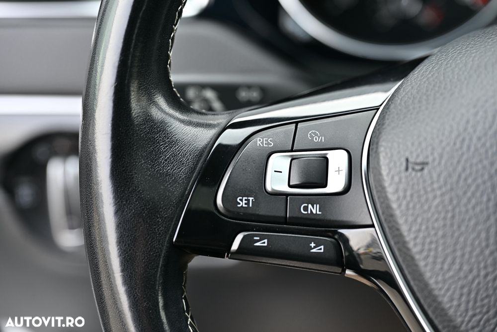 Volkswagen Jetta - 24