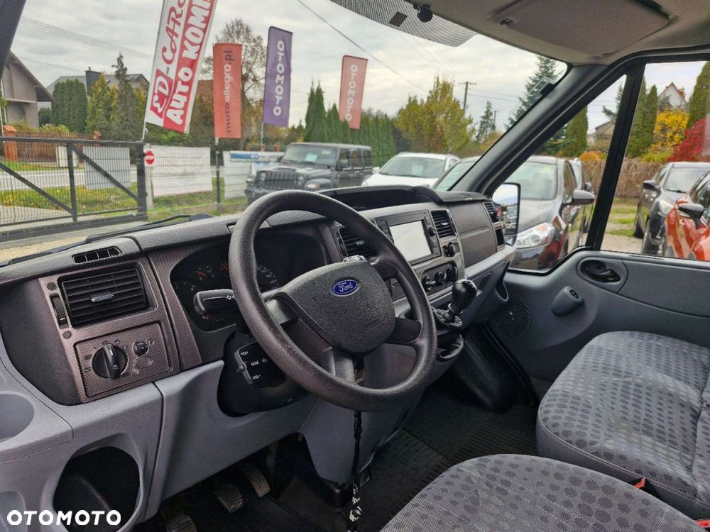 Ford Transit - 16
