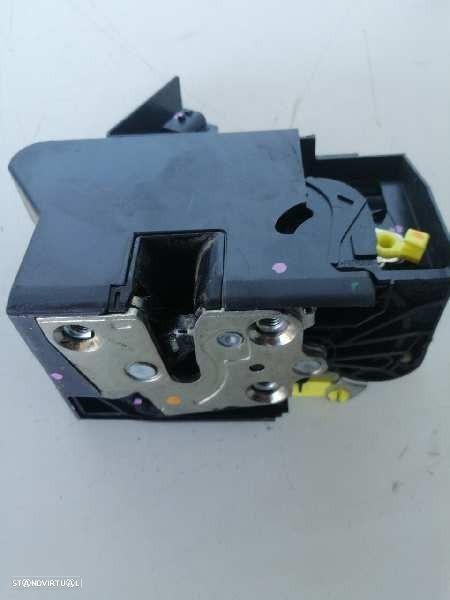 FECHADURA PORTA FRONTAL ESQUERDA DACIA SANDERO II 2019 - - 4
