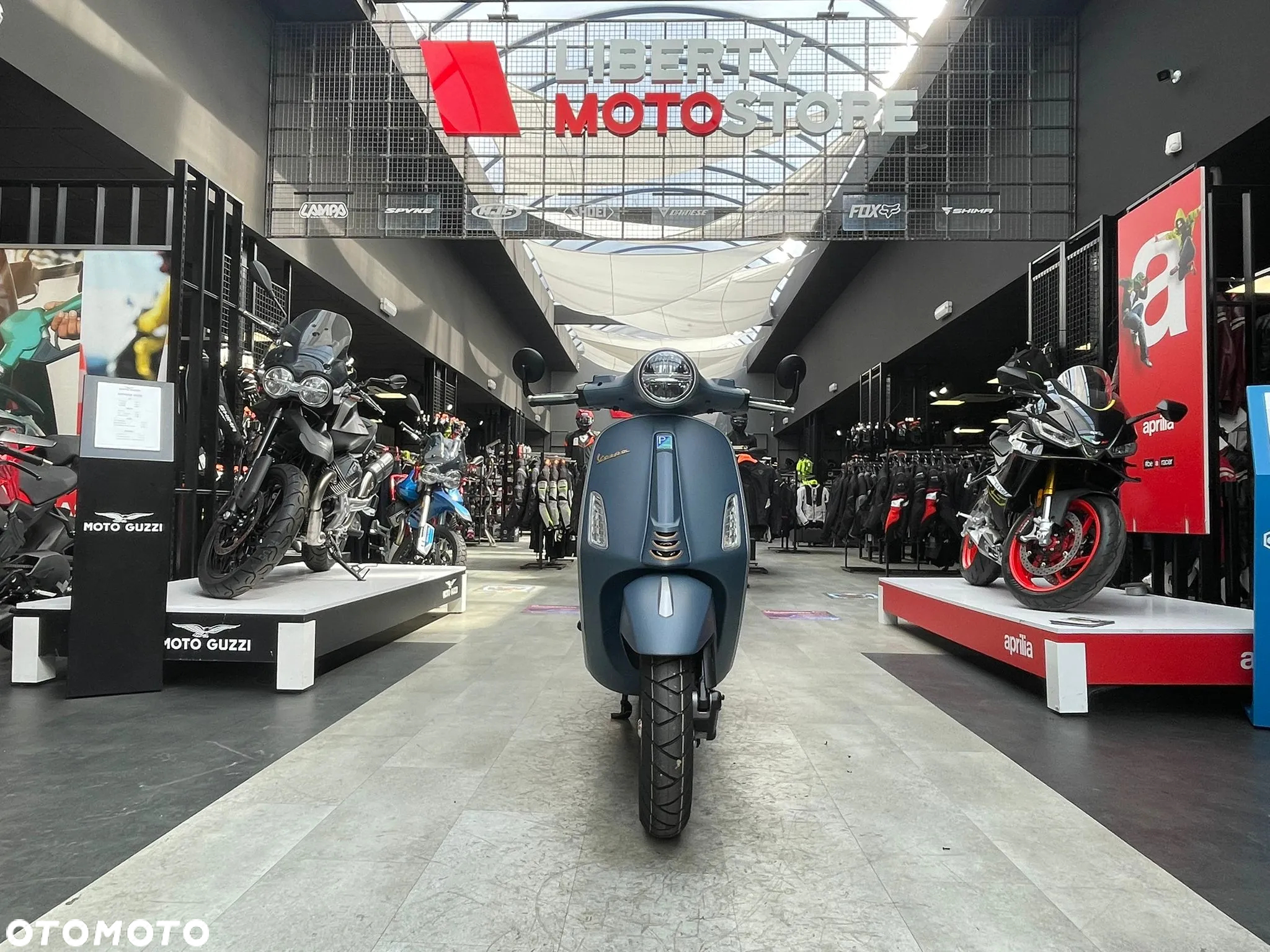 Vespa Primavera - 4