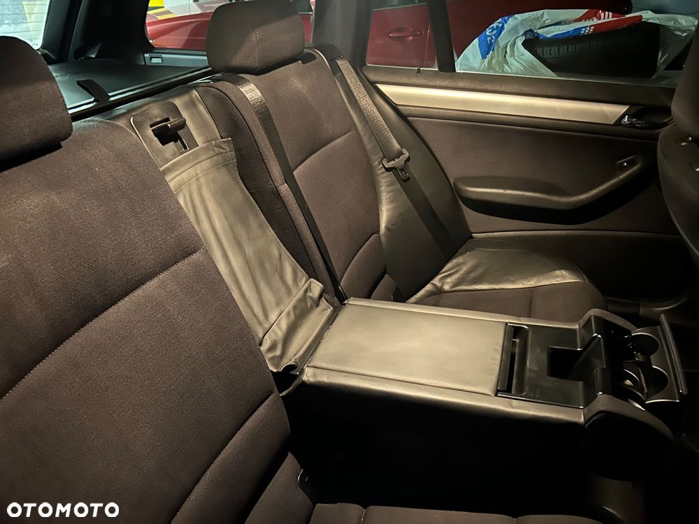 BMW Seria 3 330d - 15