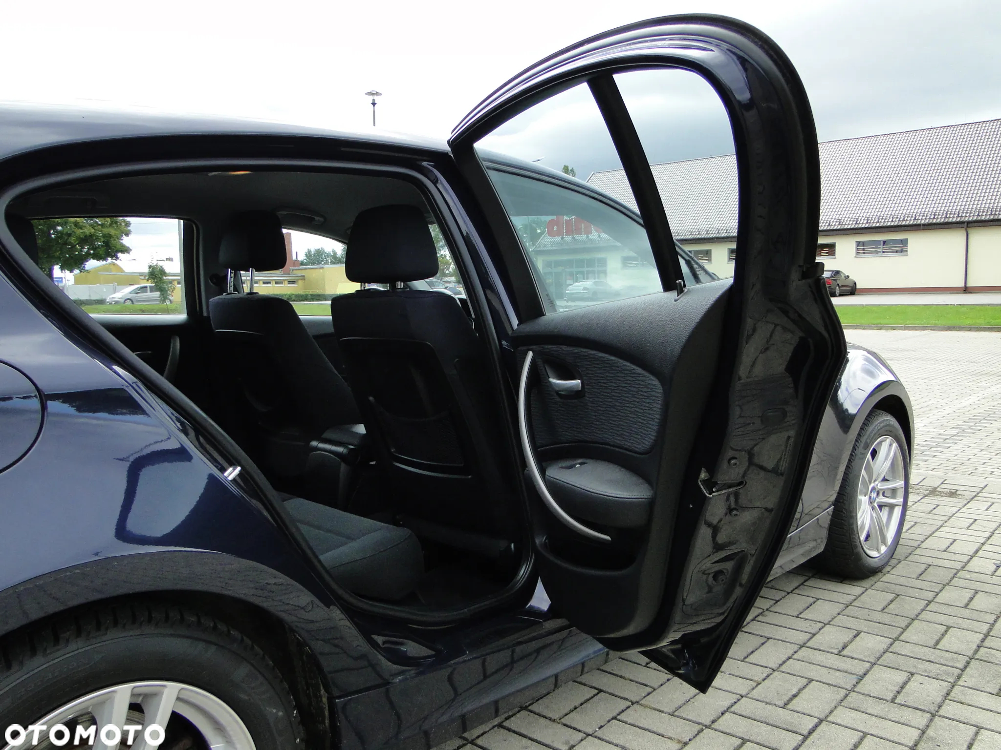 BMW Seria 1 118i - 13