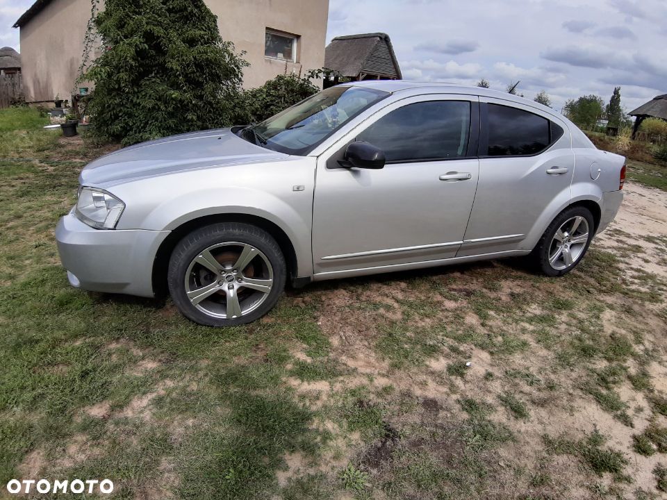 Dodge Avenger 2.0 CRD SE - 2