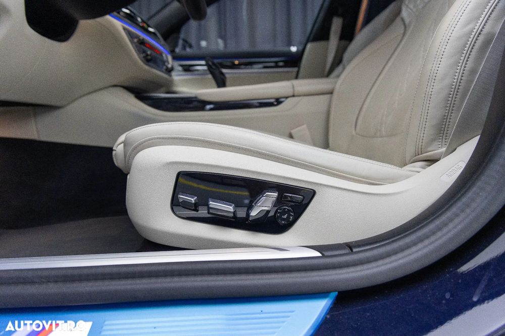 BMW Seria 7 745Le xDrive AT PHEV - 32