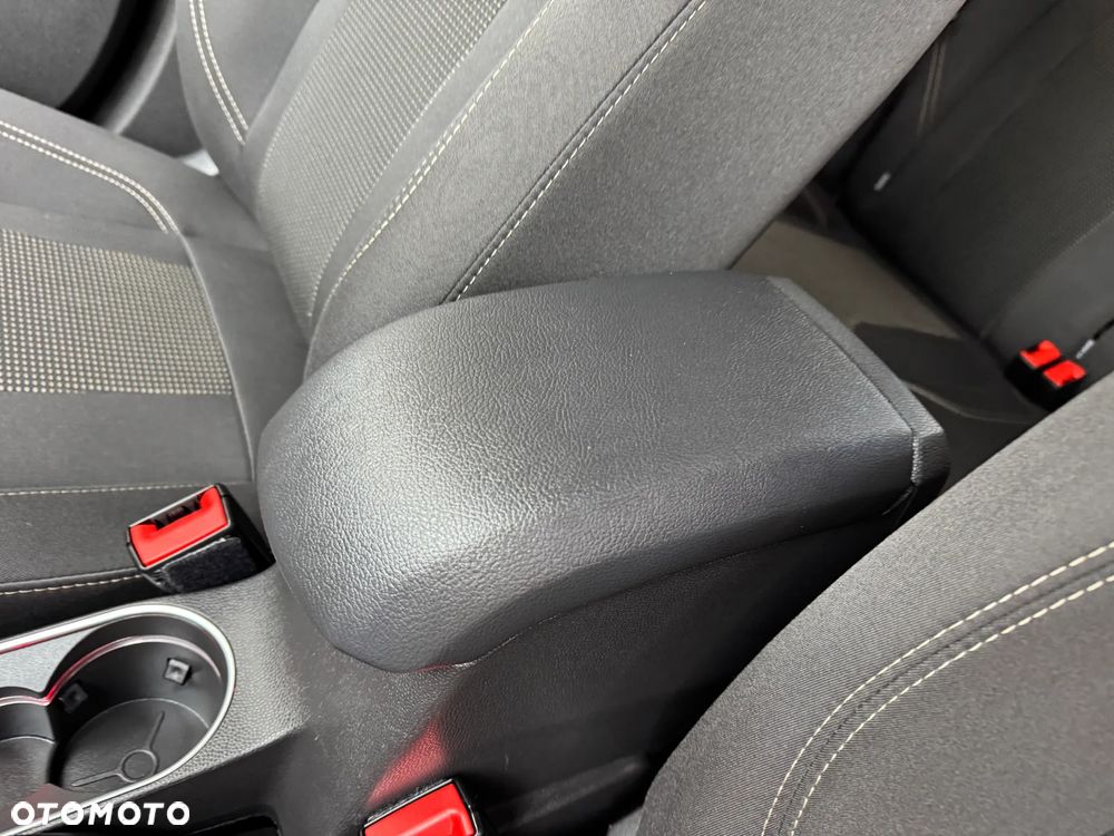Ford Fiesta 1.0 EcoBoost Start-Stop Titanium - 28