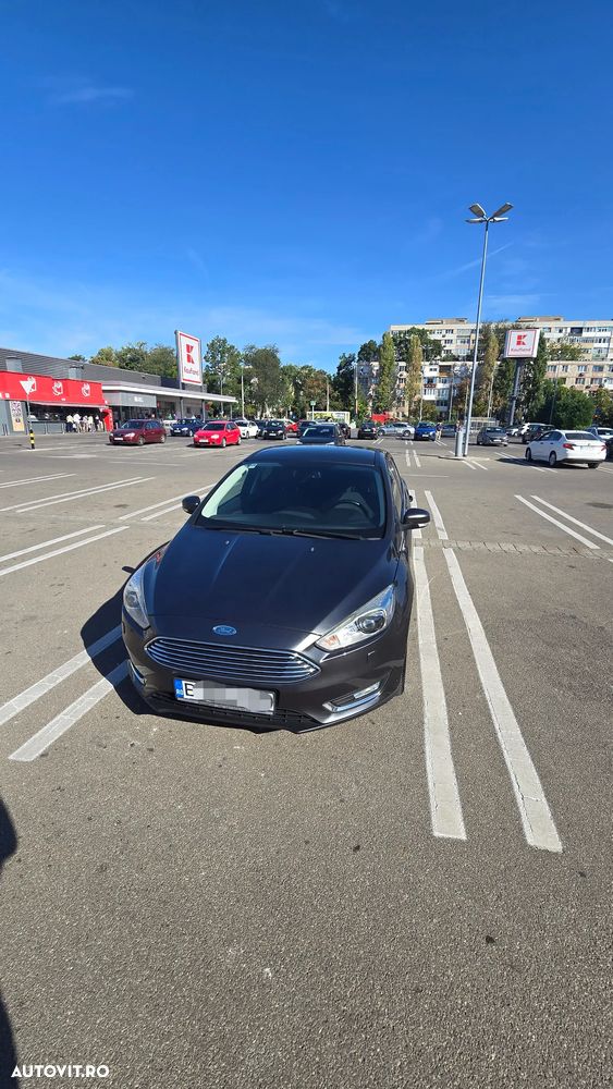 Ford Focus - 13