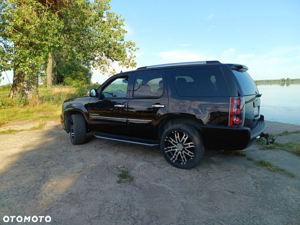 GMC Yukon Denali 6.2 - 4