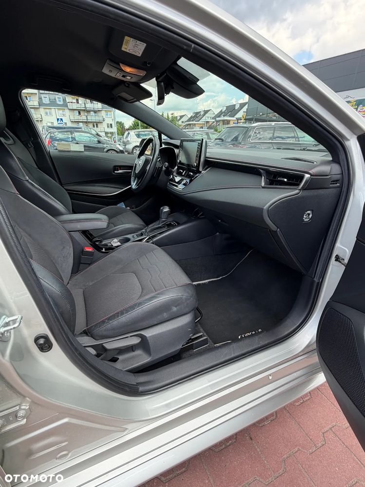 Toyota Corolla - 11