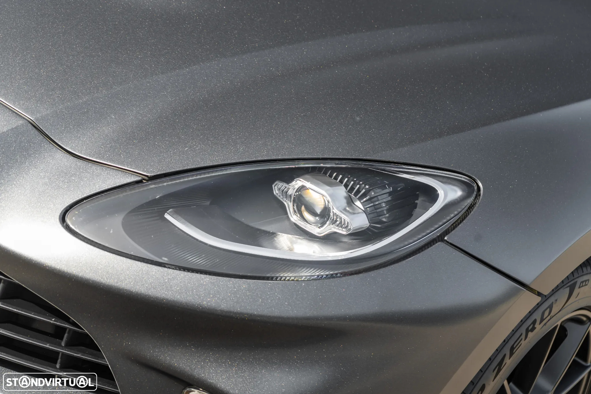 Aston Martin DBX Standard - 9