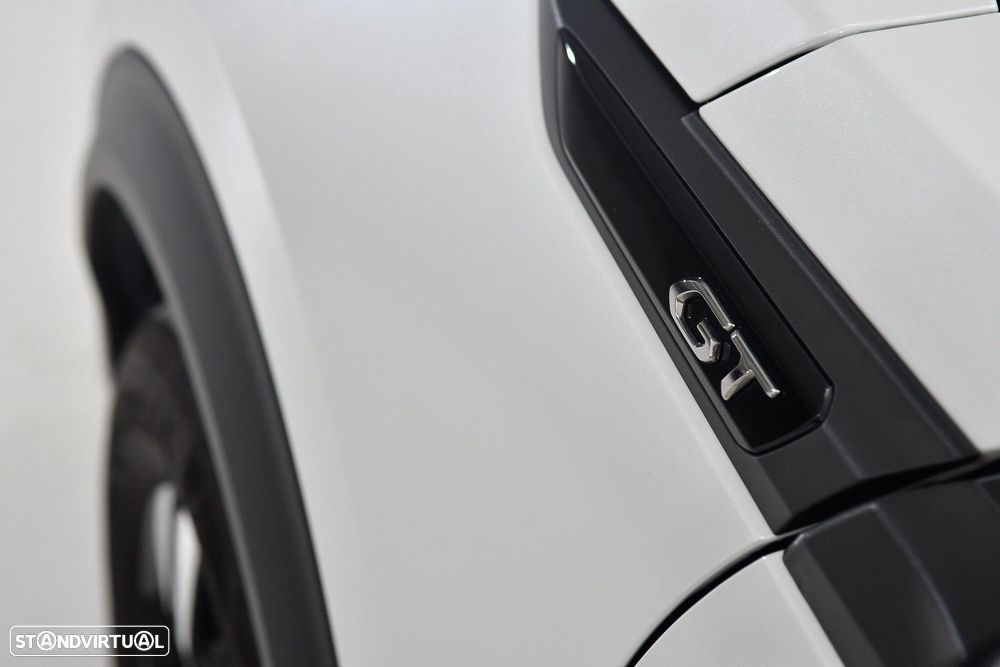 Peugeot 2008 1.2 PureTech GT EAT8 - 8