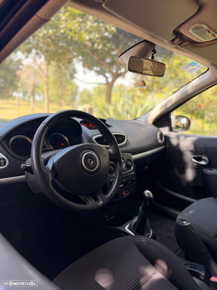 Renault Clio 1.5 dCi Confort 89g - 7